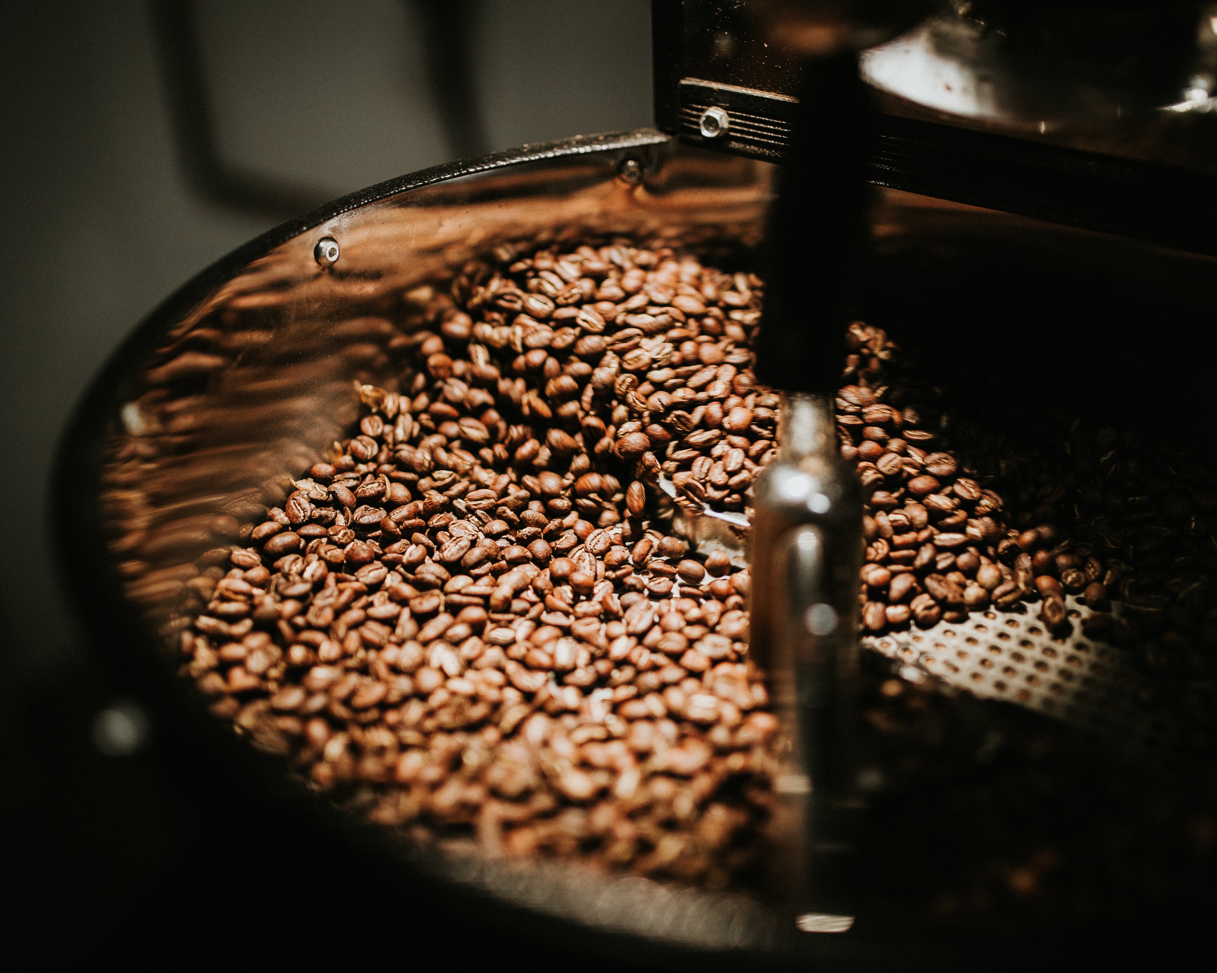 Wake up and Smell the Aloha: Why Hawaiian Coffee Roasters are the Best in the Business!